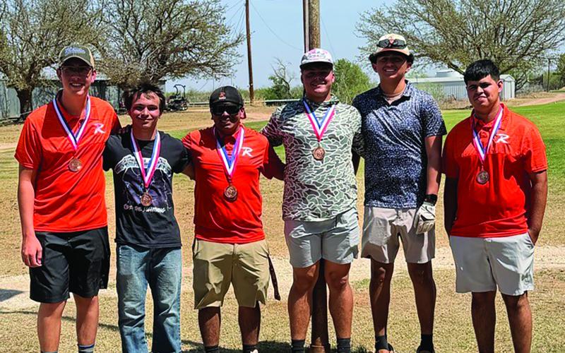 Rotan Yellowhammer Golf Team L-R: Sam Helms, Ethan Brouillette, Draven Yanez, Rhylon Lester, Sebastian Garcia, LeeRoy Lopez. COURTESY PHOTO