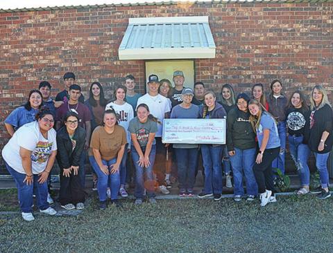 Roby CISD National Honor Society gives big to local food bank