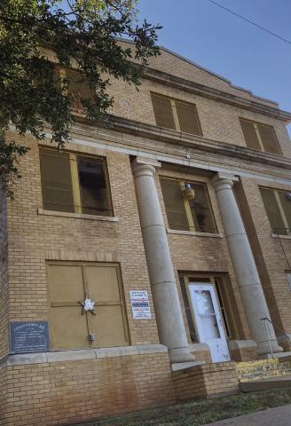 Old Fisher County Jail to get new