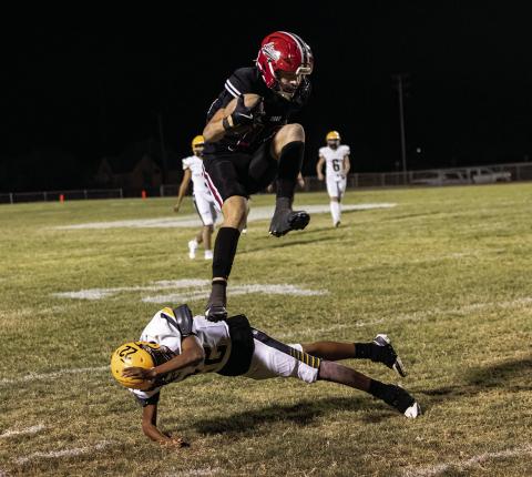 Roby Lions maul Loraine Bulldogs 50-0 on Mum Night