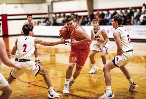 Yellowhammers stall out against Lions; defeat Rule