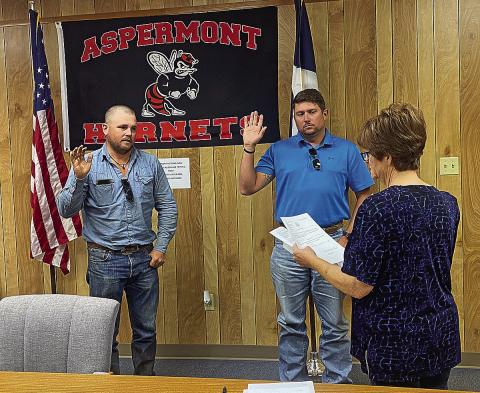 Aspermont City Secretary Tammy Gibson swore in newly appointed council members Blake Fryer and Cody Myers on Tuesday, filling vacancies left after councilmen Jackie Bingham and Lane Smith’s resignations this summer. Fryer will serve the remainder of a one-year term, and Myers will serve out the longer two-year term.