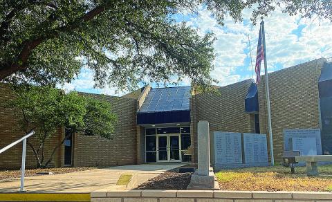 Although set to hear testimony and consider evidence regarding the motion for the temporary suspension of Fisher County Commissioner Preston Martin on Wednesday, Judge Ernie B. Armstrong canceled the proceedings after closeddoor discussions with attorneys.