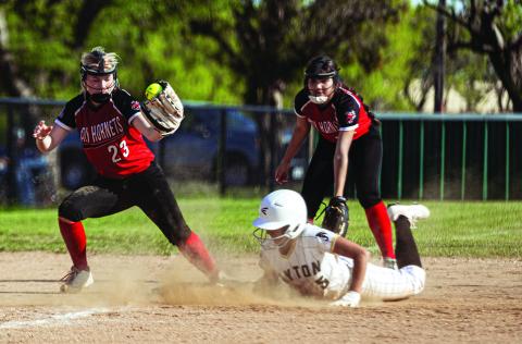 Aspermont Lady Hornets close out season with 11-8 win over Jayton