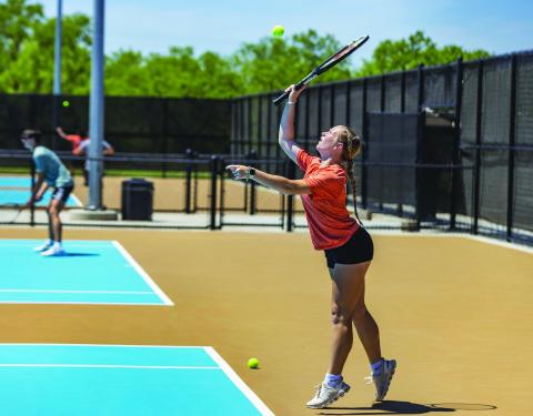 Local Teams finish with Bronze at District Tennis
