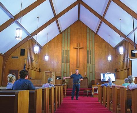Rev. Jeff Sedberry spoke parishioners of the First UMC of Rotan last week.