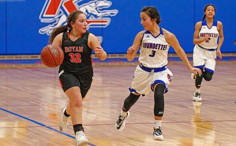 Lady Yellowhammer Zoe Flores races down the court after recovering from an injury sustained during the volleyball that prohitied her from playing for the majority of this basketball season.