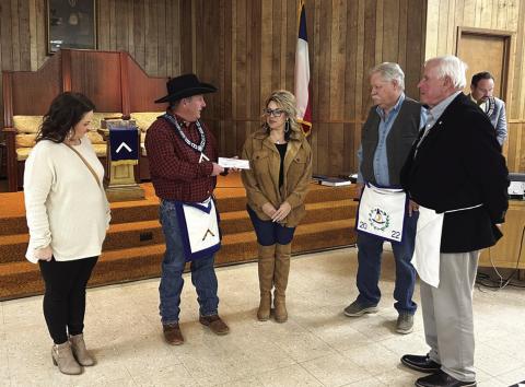 Masons donate funds for children’s advocacy