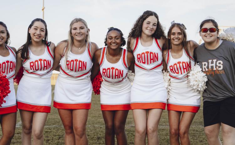 L-R: Shyanne Gaspar, Joey Lujan, Keira Burrows, Belle Turner, Alexus Stephens, Madison Fillingim. Mascot: Makayla Brewer. Photo by: Mark Martinez
