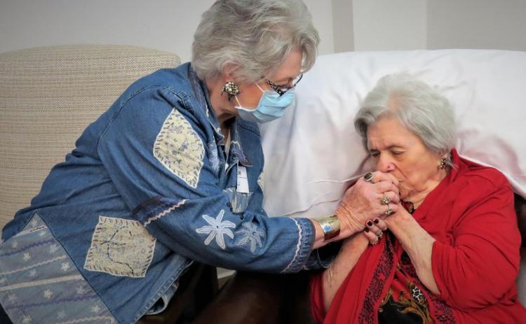 Stonewall Living Center welcomes back Family