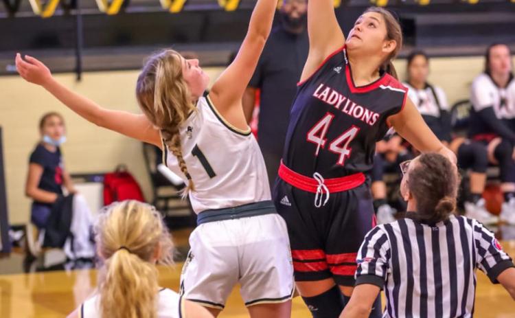Lady Lions open season with win over Jayton Jaybirds 30 - 27