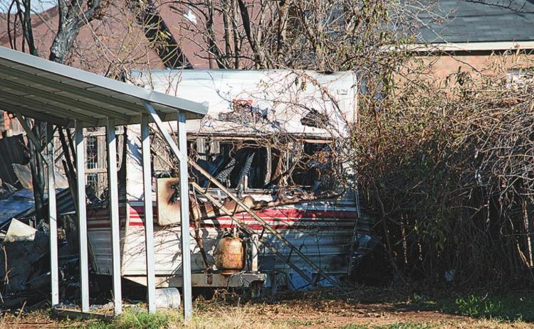 One dies in early morning house fire