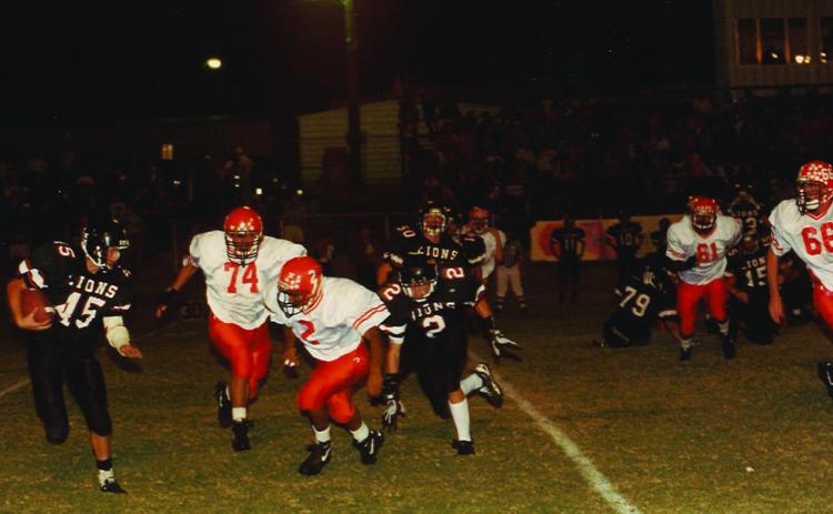 ROBY VS ROTAN football game photo pulled from the archives. We believe this game was played in the late 90's.