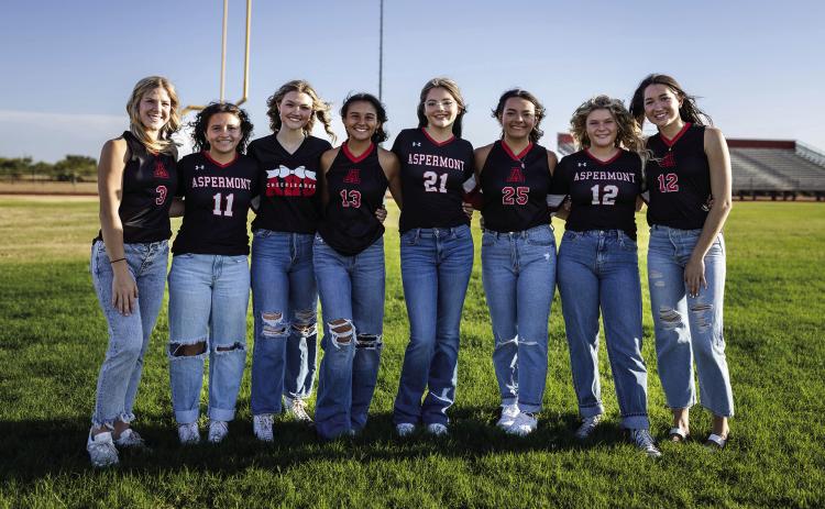 Mylee Van Meter, Daisy Garcia, Hadley McLaury, Leah Salazar, Aubrye Conoly, Peyton Calamaco, Regan Polk, Jessi Rabel. Photo by: Mark Martinez. Photo by Mark Martinez