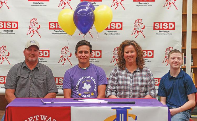 Zachary Morgan signs letter of intent to play golf for Jacksonville College