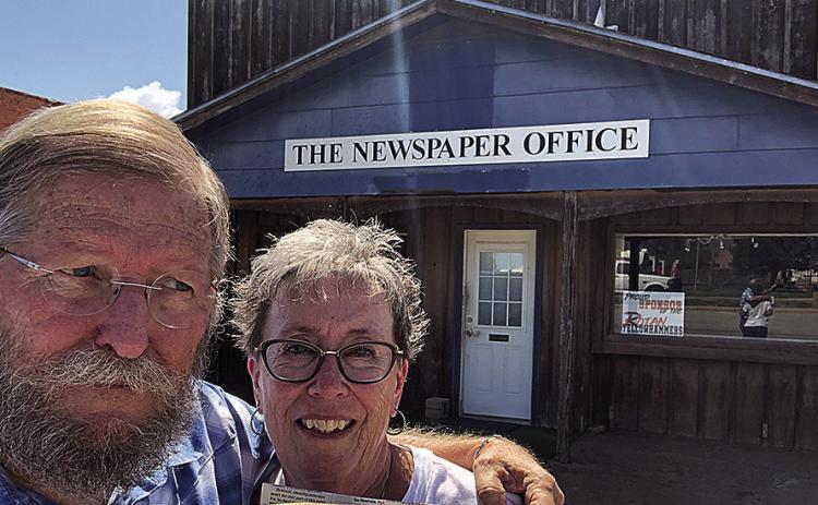 The Nomadic Newspaper travels back home