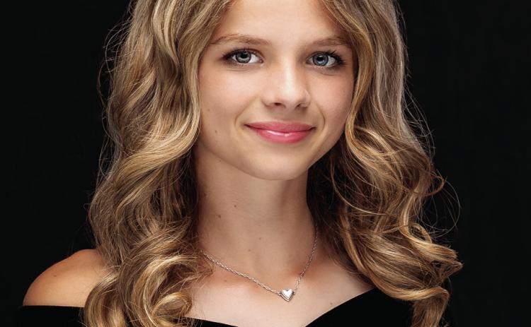Roby Lions Club presents scholarship to graduating senior
