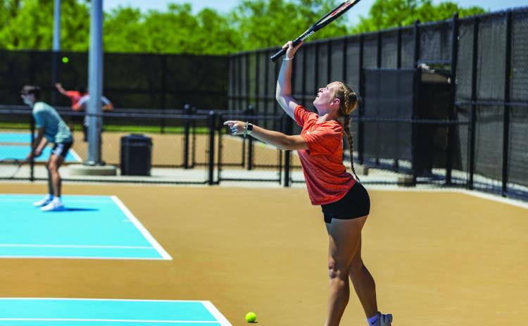 Local Teams finish with Bronze at District Tennis