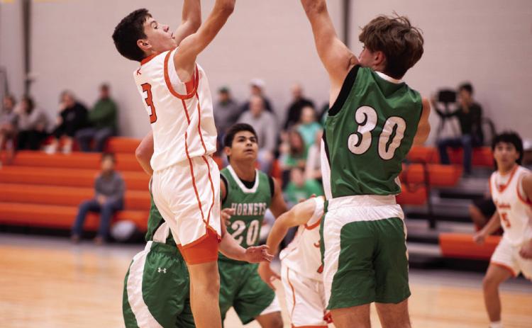 Hammer varsity goes 1-1 against Blackwell
