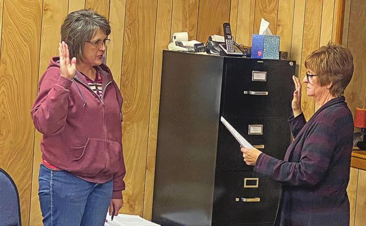 Marla McCoy takes oath of office during the January meeting of the Aspermont City Council Meeting.