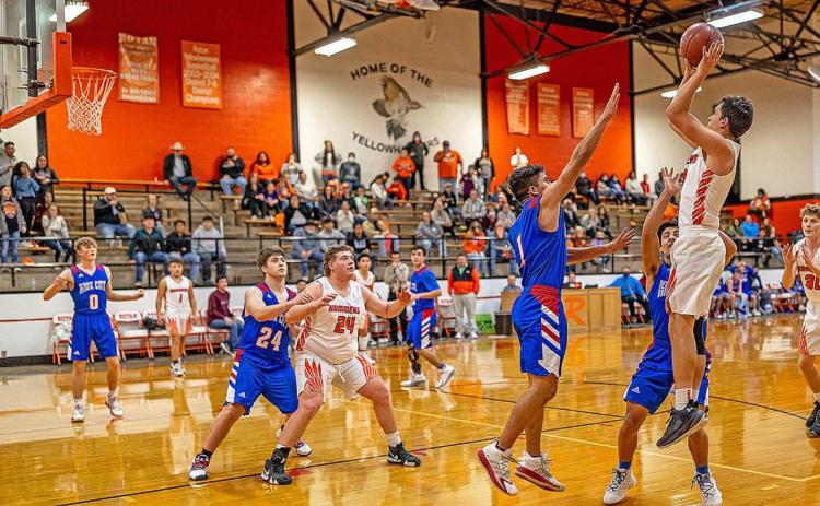 Rotan Yellowhammers win in overtime against the Greyhounds 51-50