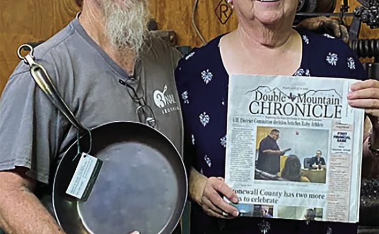 The Nomadic Newspaper meets a blacksmith!