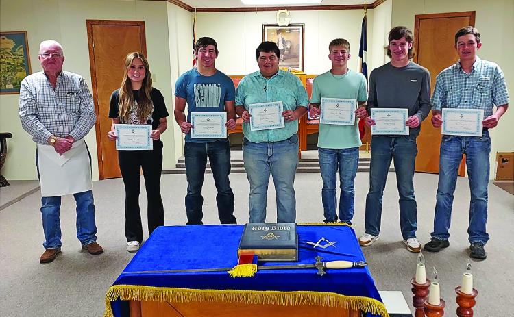 6 Aspermont ISD Seniors awarded scholarships