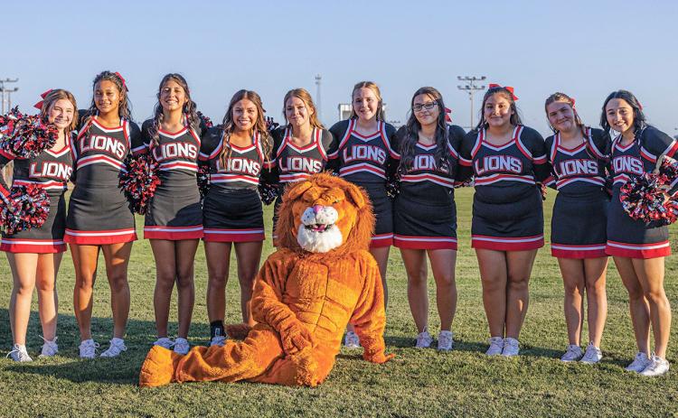 Destiny Alaniz, Joselynn Williams, Yessica Perez, Gemma Noel, Keirstyn Pippin, Keegan McWilliams, Isabella Carlos, Ariah Kirkland, Kassidy Daniel, Avery Carreon. Mascot: Cali Hernandez. PHOTO BY: MARK MARTINEZ