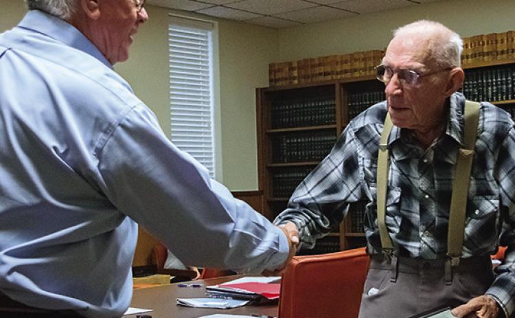 Judge honors Stonewall resident with resolution